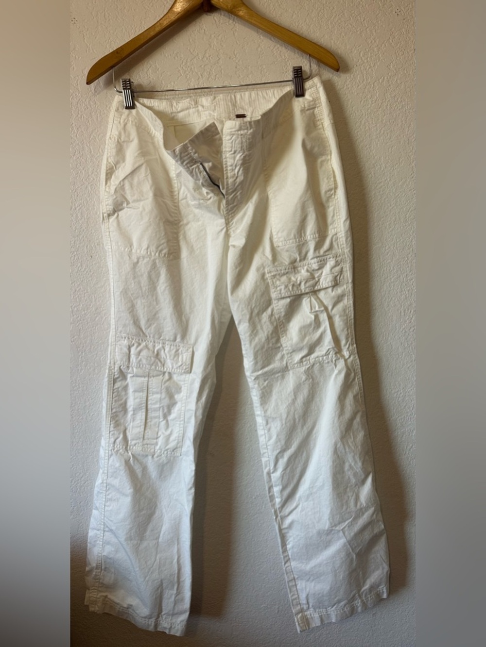 Free People The Thing Is Low Rise Utility Pants in Off White - Size 6